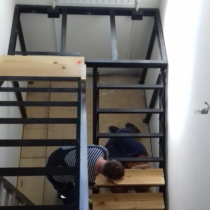 Индустрия лестниц производитель лестниц на металлическом каркасе 